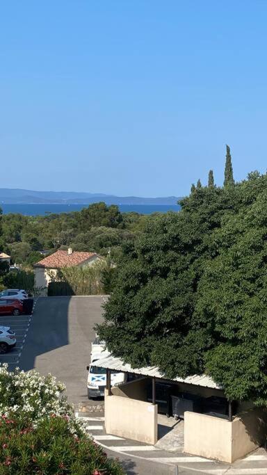 Appartement L'Abri Cotier Presqu'Ile De Giens à Hyères Extérieur photo